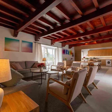 Reverence Caldelas Holiday home